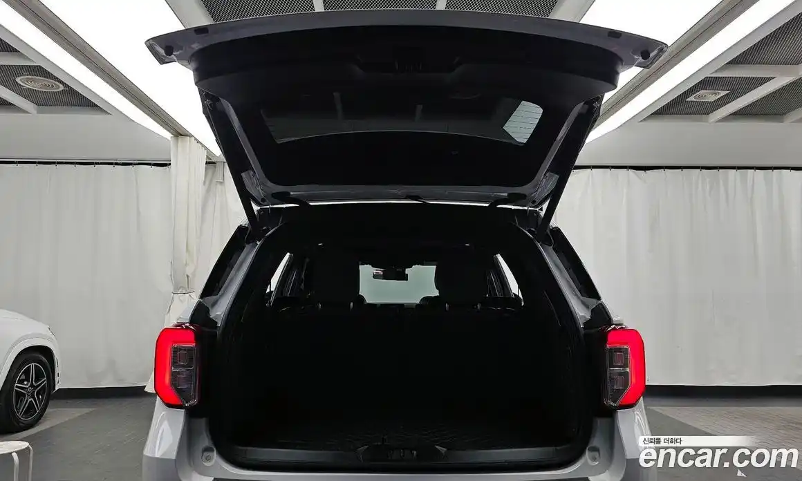 Ford Explorer 2021 3.0 Автомат в Москве № 170896, фото 20