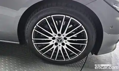 Mercedes-Benz C-Class 2024 2.0 Автомат в Москве № 177377, миниатюра 3