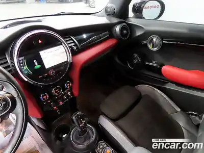 Mini Cooper 2021 2.0 Автомат в Москве № 182696, миниатюра 9