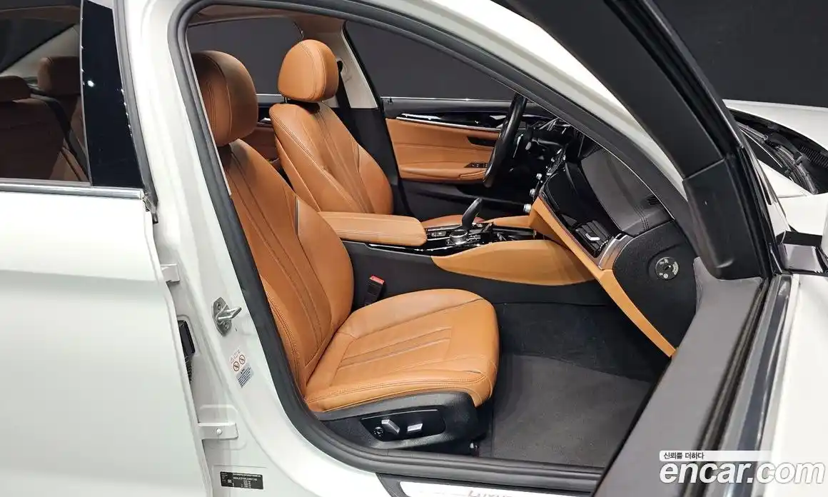 BMW 5-Series 2018 2.0 Автомат в Москве № 192798, фото 11