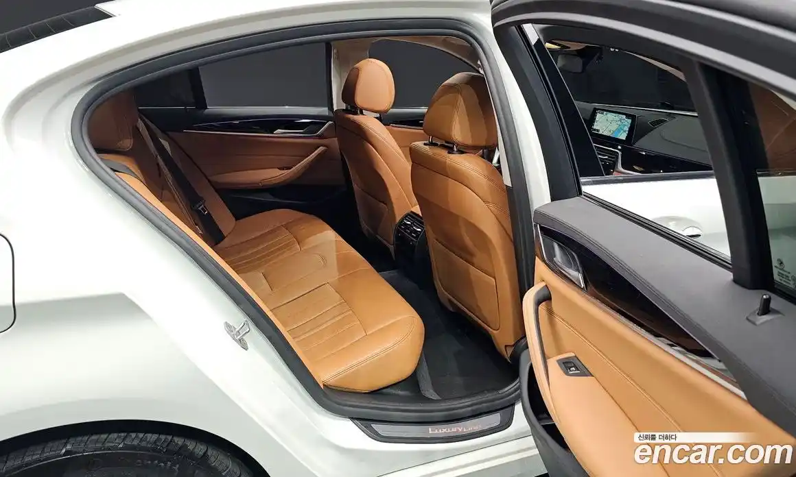 BMW 5-Series 2018 2.0 Автомат в Москве № 192798, фото 13