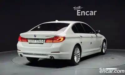 BMW 5-Series 2018 2.0 Автомат в Москве № 192798, миниатюра 3