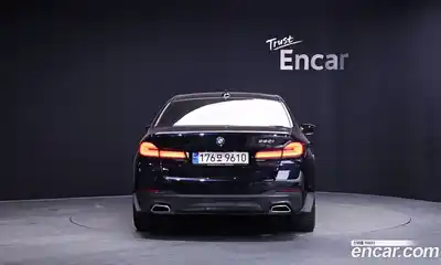 BMW 5-Series 2022 2.0 Автомат в Москве № 192834, миниатюра 2