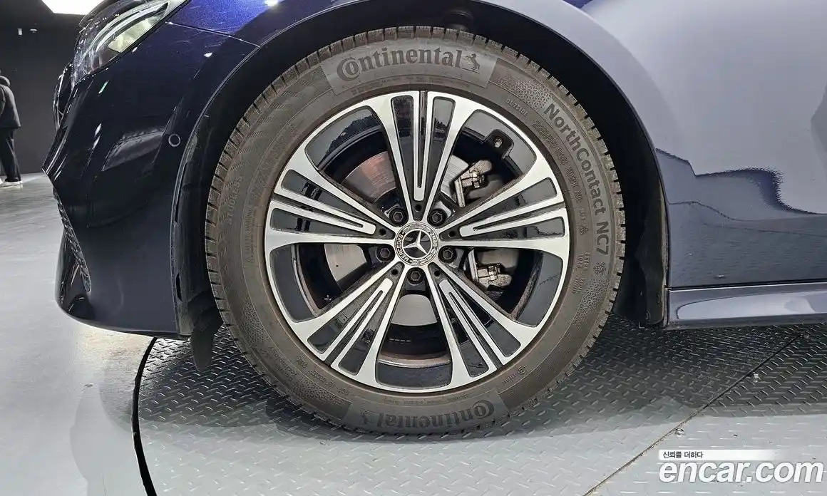 Mercedes-Benz E-Class 2024 2.0 Автомат в Москве № 193899, фото 8