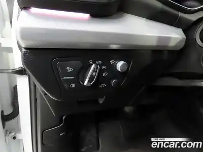 Audi Q5 2023 2.0 Автомат в Москве № 196263, миниатюра 12