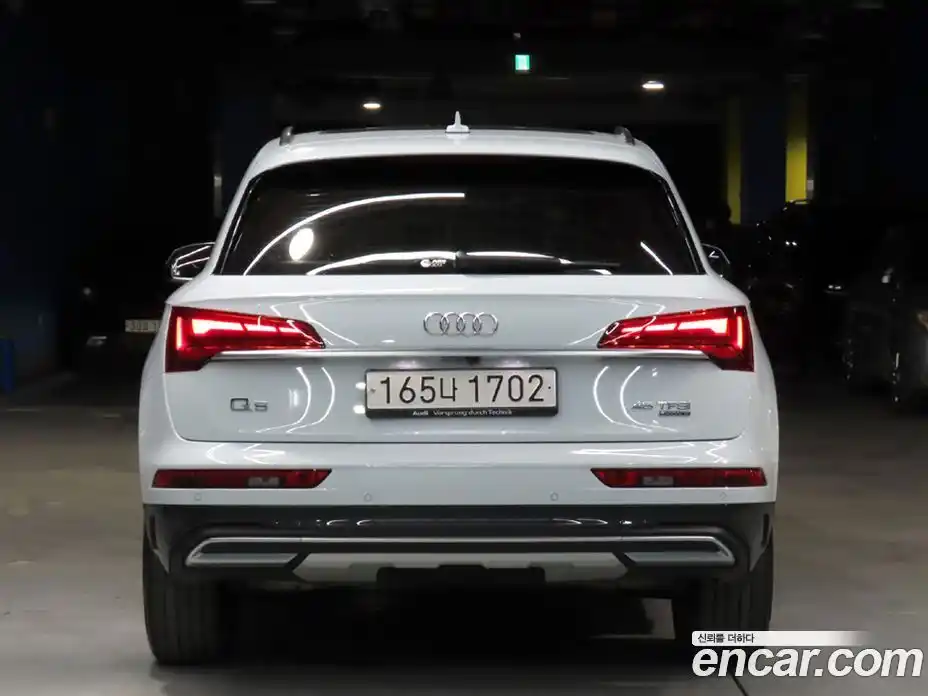 Audi Q5 2023 2.0 Автомат в Москве № 196263, фото 4