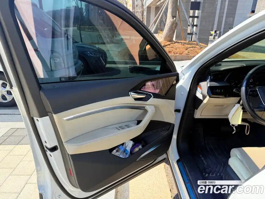 Audi e-tron 2022 0.4 Автомат в Москве № 196753, фото 15