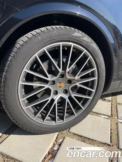 Porsche Cayenne 2020 3.0 Автомат в Москве № 197982, миниатюра 5