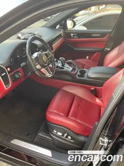 Porsche Cayenne 2020 3.0 Автомат в Москве № 197982, миниатюра 10