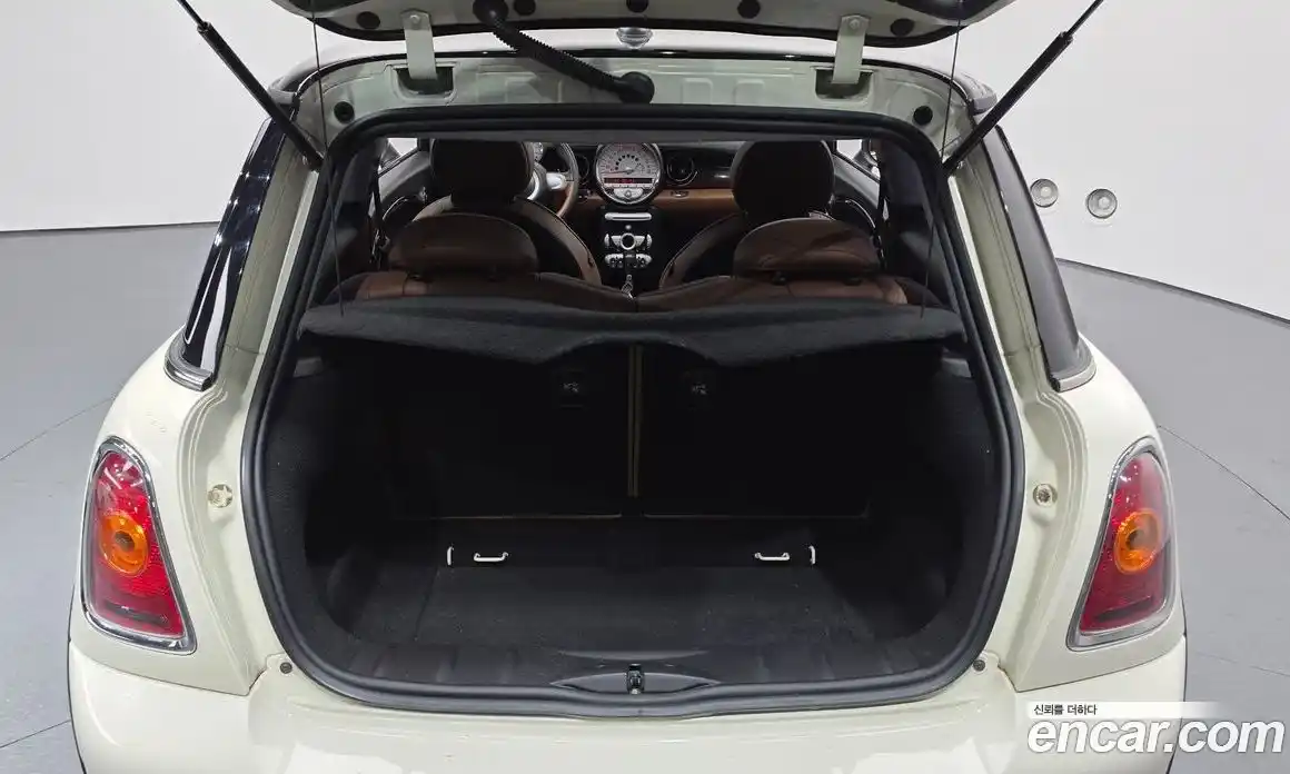 Mini Cooper 2010 1.6 Автомат в Москве № 198481, фото 13