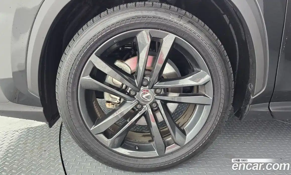 Lexus NX 2024 2.5 Автомат в Москве № 198720, фото 5