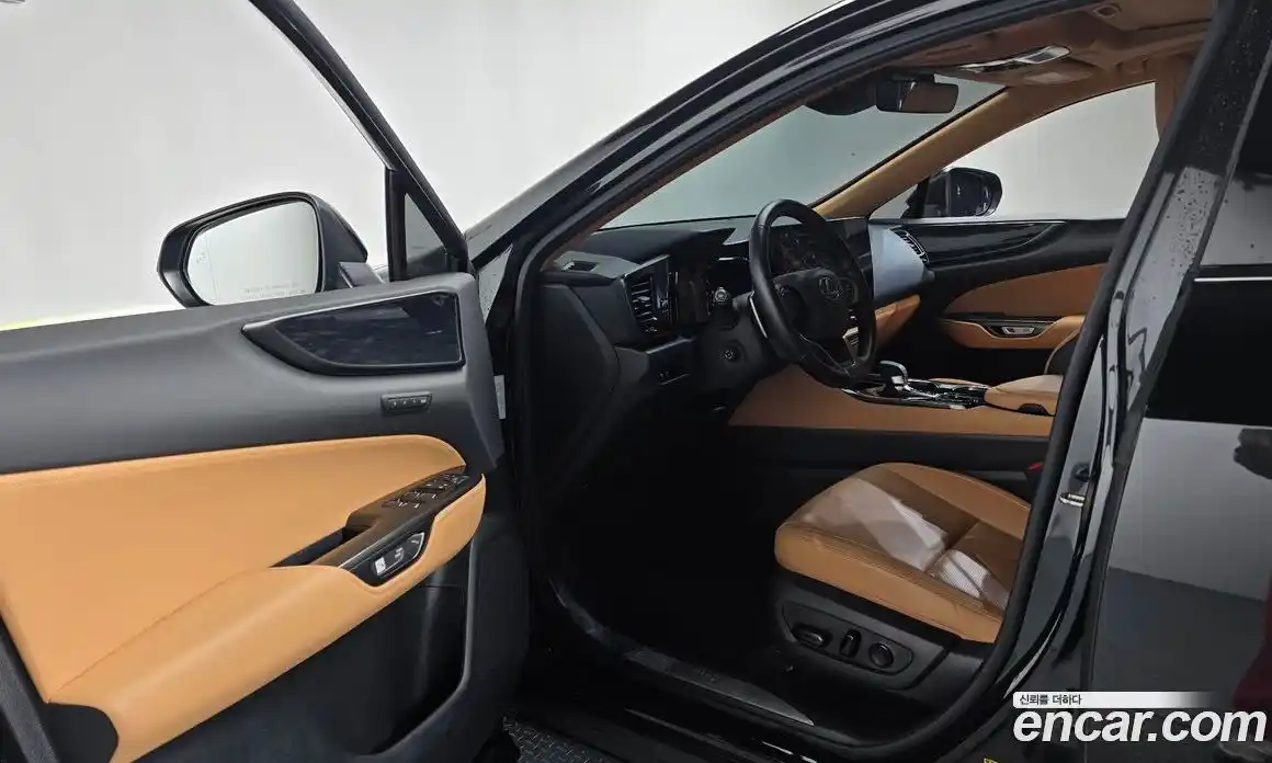 Lexus NX 2024 2.5 Автомат в Москве № 198720, фото 10