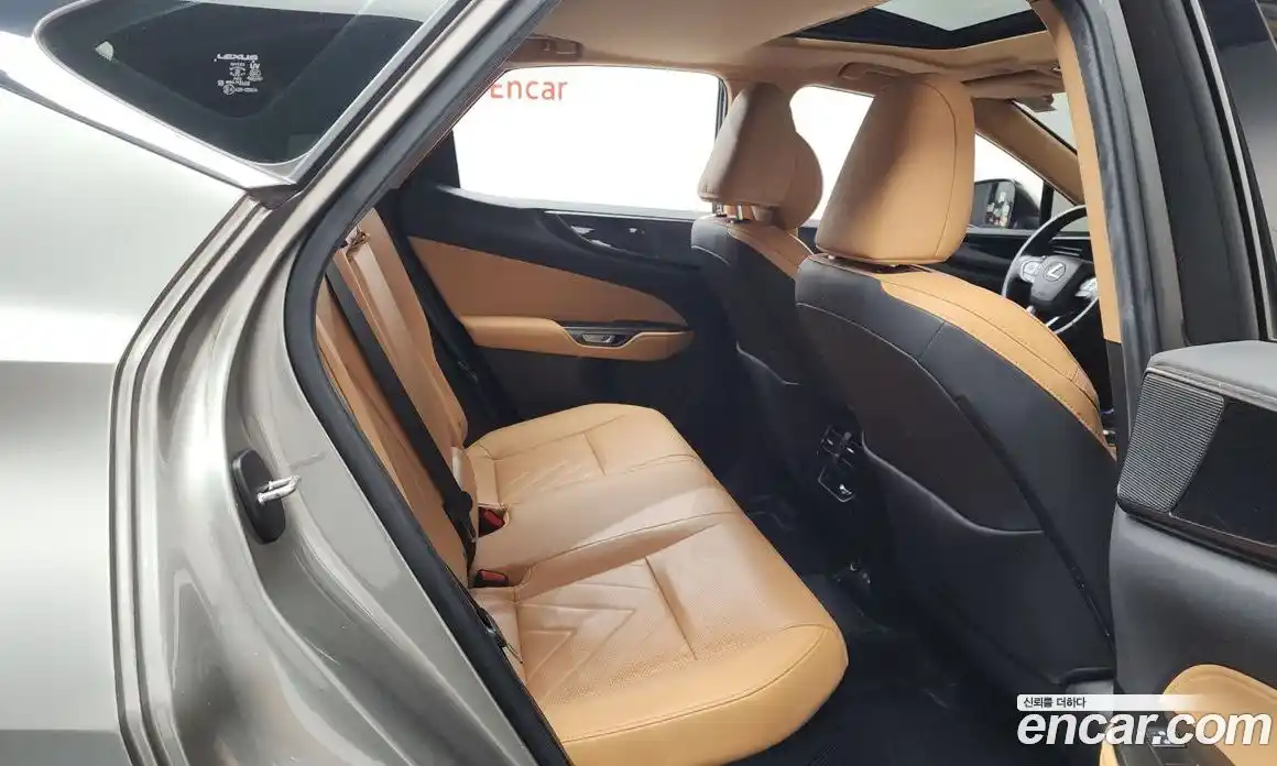 Lexus NX 2024 2.5 Автомат в Москве № 198834, фото 12