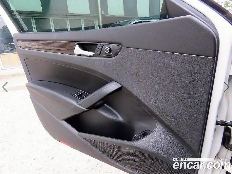 Volkswagen Passat 2015 2.0 Автомат в Москве № 199356, фото 11