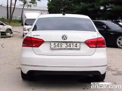 Volkswagen Passat 2015 2.0 Автомат в Москве № 199356, миниатюра 4