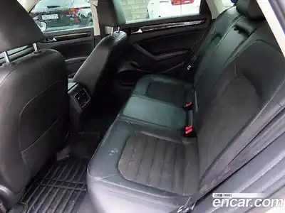 Volkswagen Passat 2015 2.0 Автомат в Москве № 199356, миниатюра 6