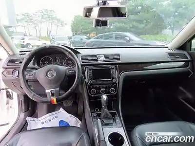 Volkswagen Passat 2015 2.0 Автомат в Москве № 199356, миниатюра 7