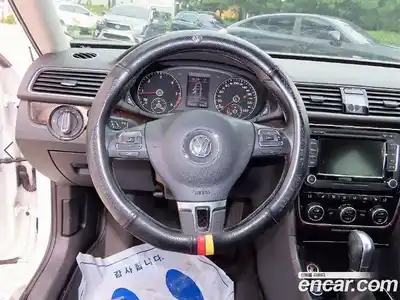 Volkswagen Passat 2015 2.0 Автомат в Москве № 199356, миниатюра 8