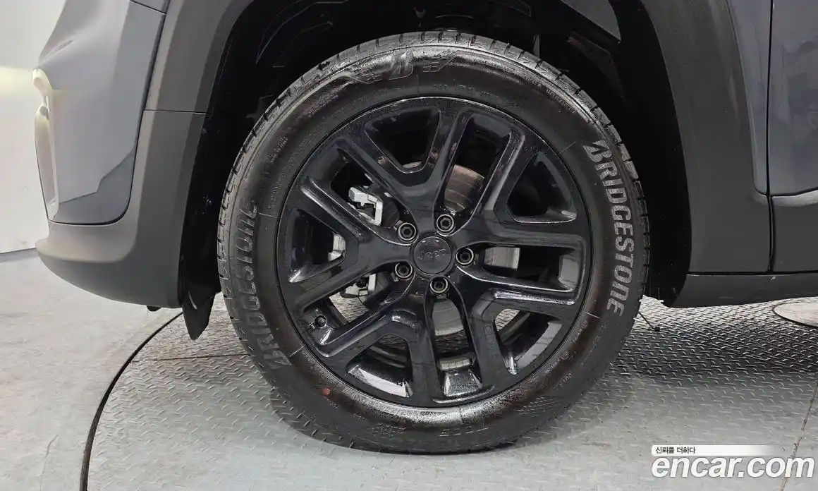 Jeep Renegade 2023 1.3 Автомат в Москве № 199375, фото 11