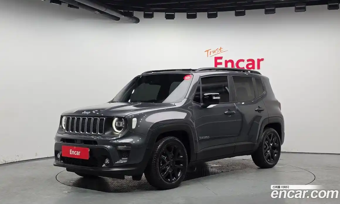 Jeep Renegade 2023 1.3 Автомат в Москве № 199375, фото 3