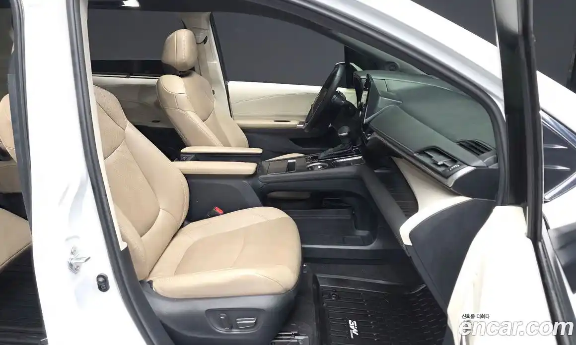 Toyota Sienna 2021 2.5 Автомат в Москве № 199658, фото 17