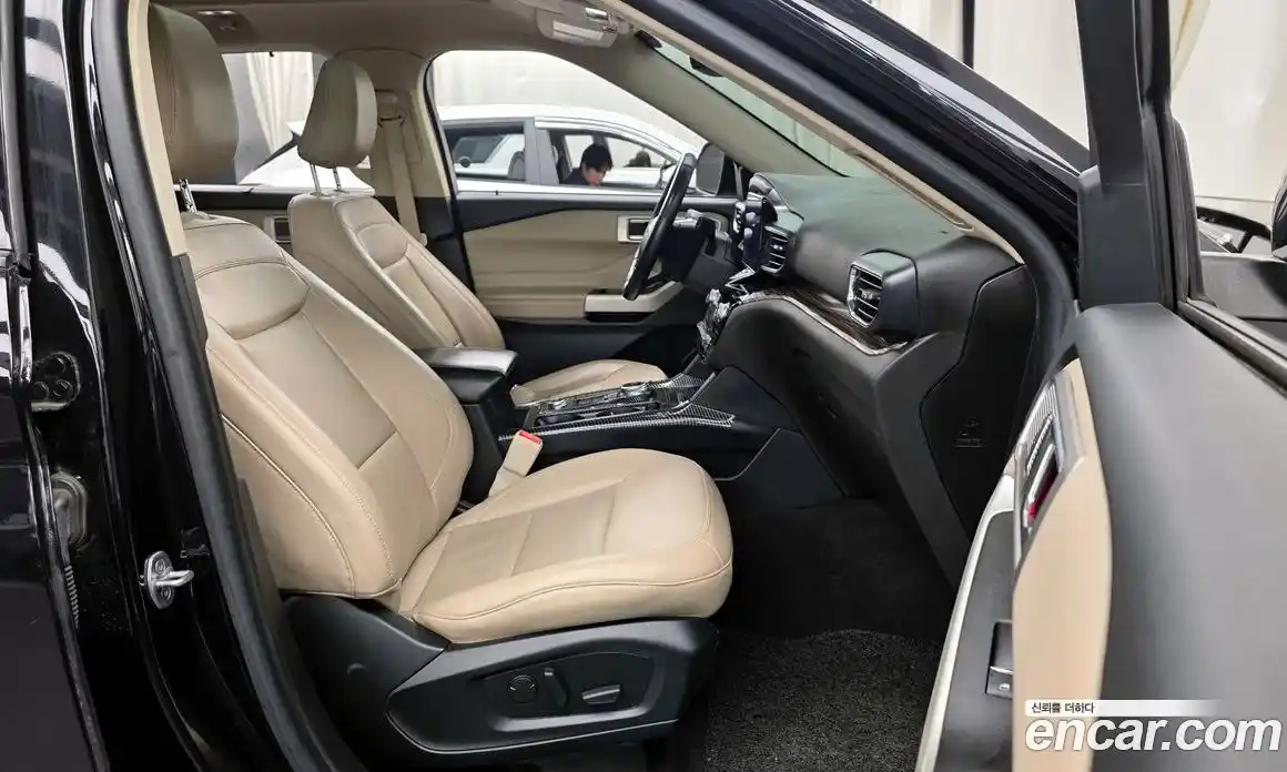 Ford Explorer 2021 2.3 Автомат в Москве № 199788, фото 15