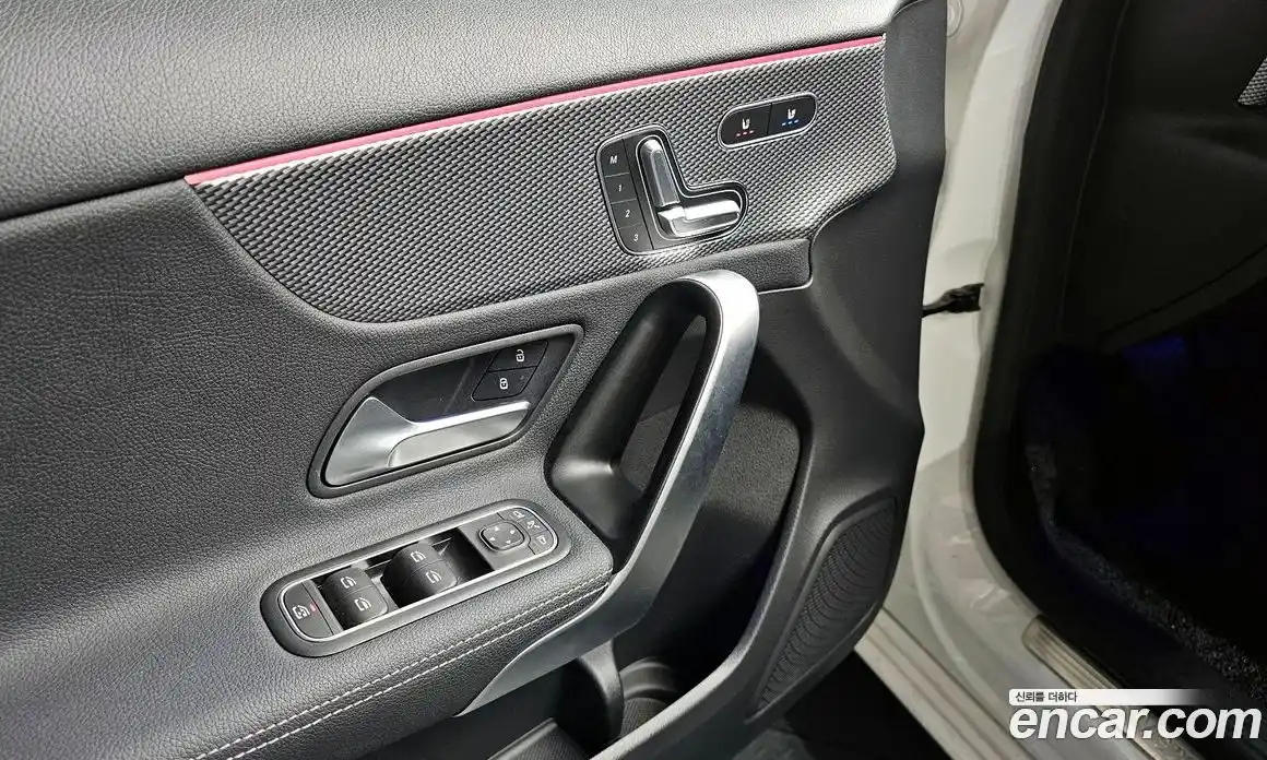 Mercedes-Benz A-Class 2021 2.0 Автомат в Москве № 203629, фото 11