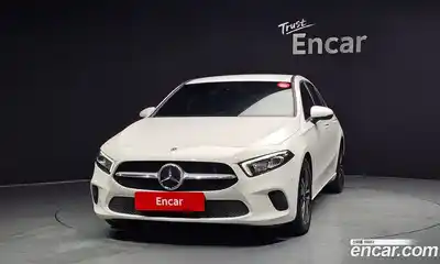Mercedes-Benz A-Class 2021 2.0 Автомат в Москве № 203629, миниатюра 12