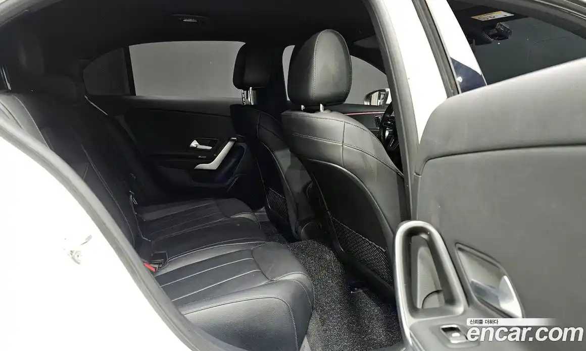 Mercedes-Benz A-Class 2021 2.0 Автомат в Москве № 203629, фото 13