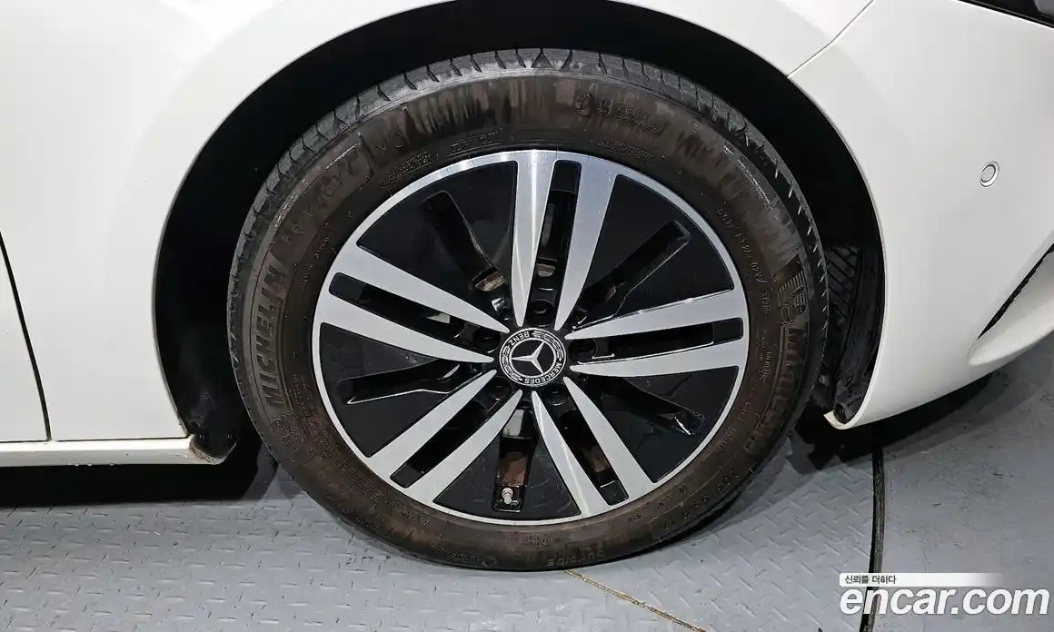 Mercedes-Benz A-Class 2021 2.0 Автомат в Москве № 203629, фото 16