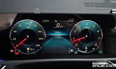 Mercedes-Benz A-Class 2021 2.0 Автомат в Москве № 203629, миниатюра 2