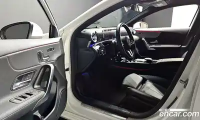 Mercedes-Benz A-Class 2021 2.0 Автомат в Москве № 203629, миниатюра 9