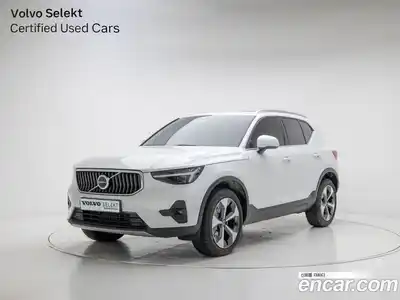 Volvo XC40, 2025