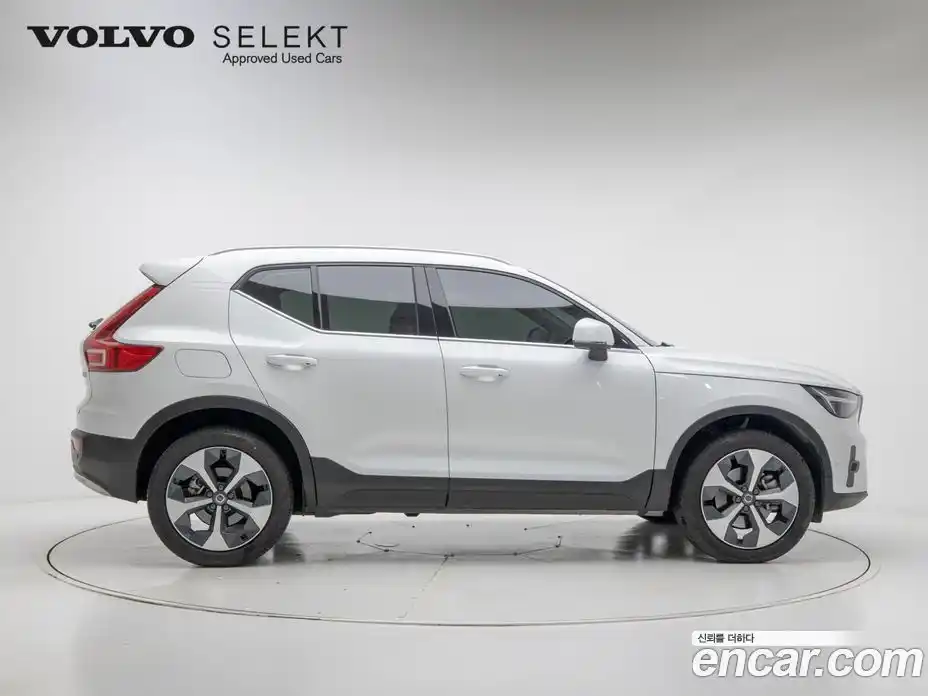 Volvo XC40 2025 2.0 Автомат в Москве № 205277, фото 3
