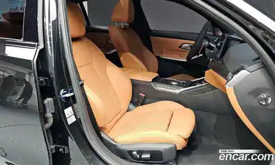 BMW 3-Series 2023 2.0 Автомат в Москве № 210772, миниатюра 10