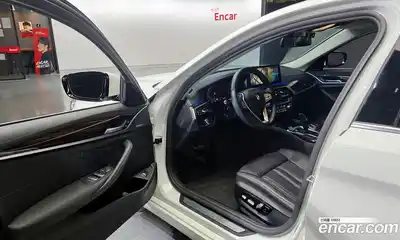 BMW 5-Series 2021 2.0 Автомат в Москве № 211450, миниатюра 3