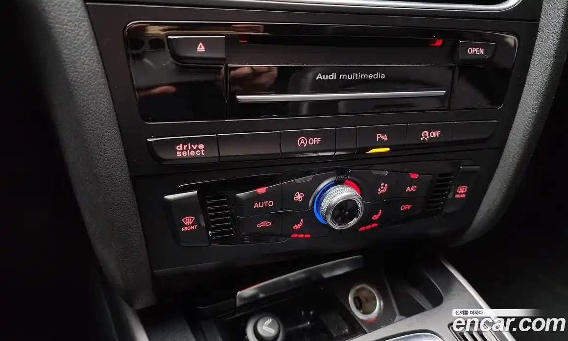 Audi A4 2015 2.0 Автомат в Москве № 212428, фото 13