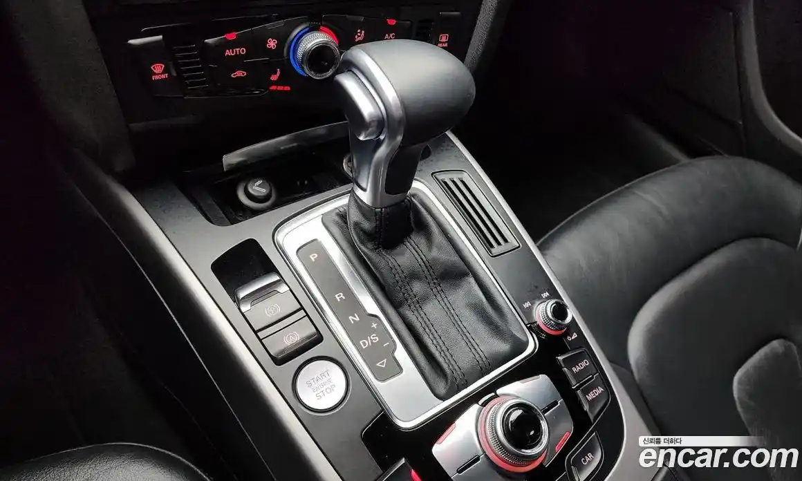 Audi A4 2015 2.0 Автомат в Москве № 212428, фото 15