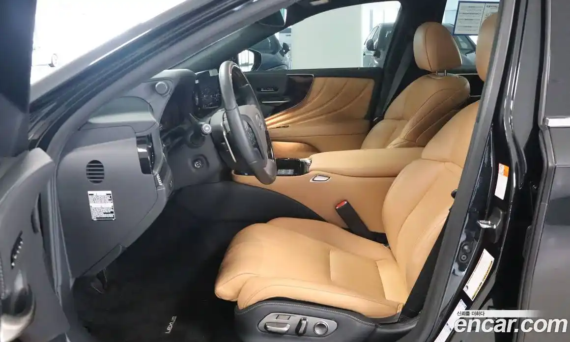 Lexus LS 2024 3.4 Автомат в Москве № 214743, фото 9