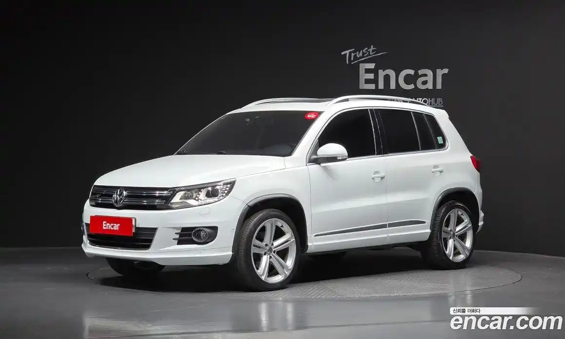 Volkswagen Tiguan 2016 2.0 Автомат в Москве № 215163, фото 18