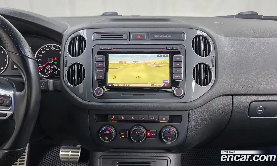 Volkswagen Tiguan 2016 2.0 Автомат в Москве № 215163, фото 5