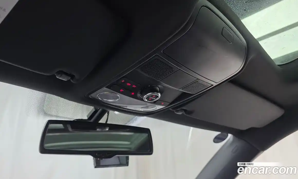 Volkswagen Tiguan 2016 2.0 Автомат в Москве № 215163, фото 7