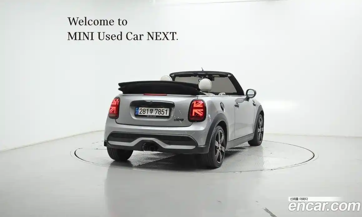 Mini Cooper Convertible 2023 2.0 Автомат в Москве № 220293, фото 2
