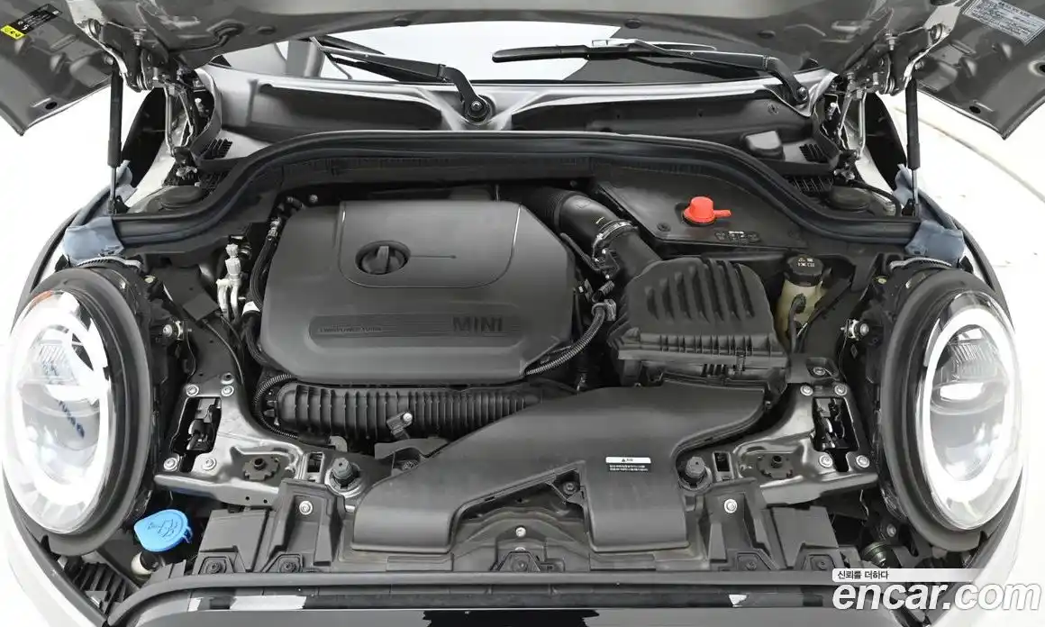 Mini Cooper Convertible 2023 2.0 Автомат в Москве № 220293, фото 6