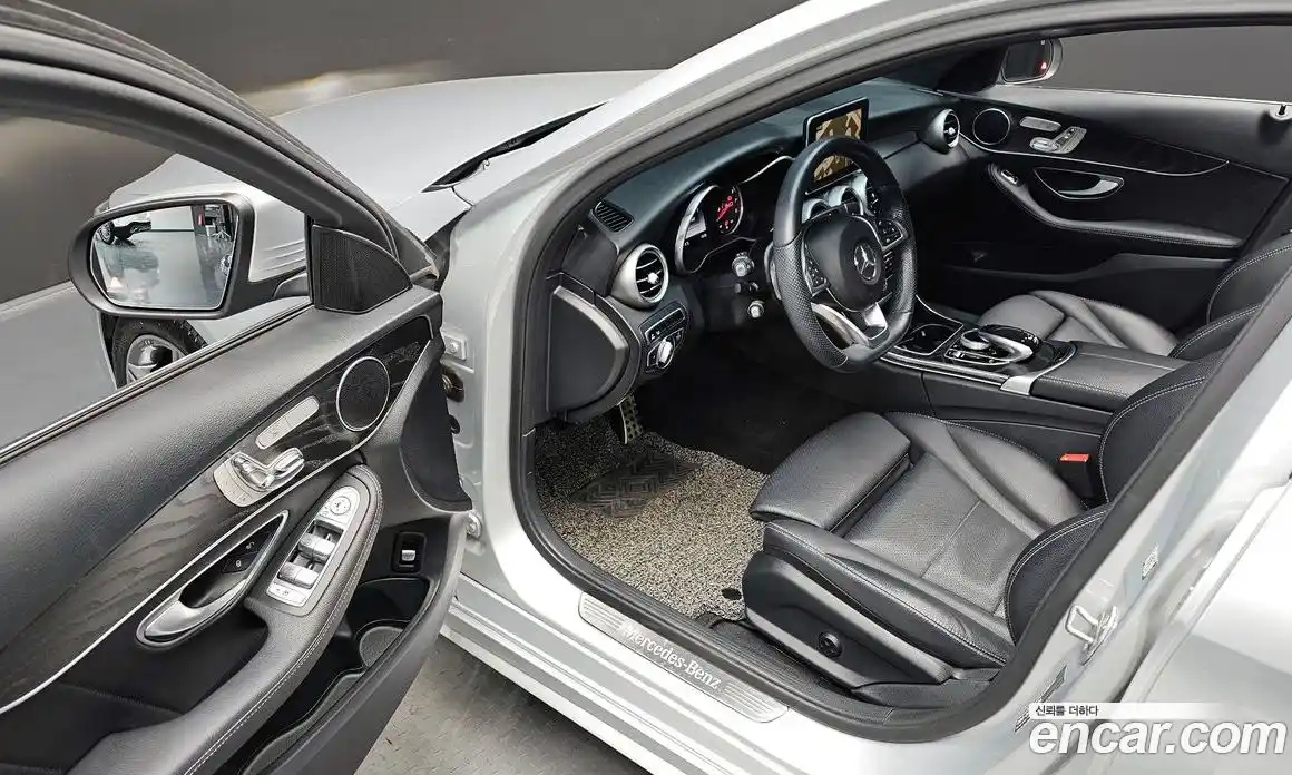 Mercedes-Benz C-Class 2017 2.0 Автомат в Москве № 220577, фото 14