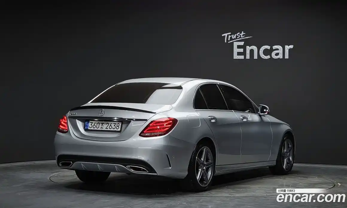 Mercedes-Benz C-Class 2017 2.0 Автомат в Москве № 220577, фото 18