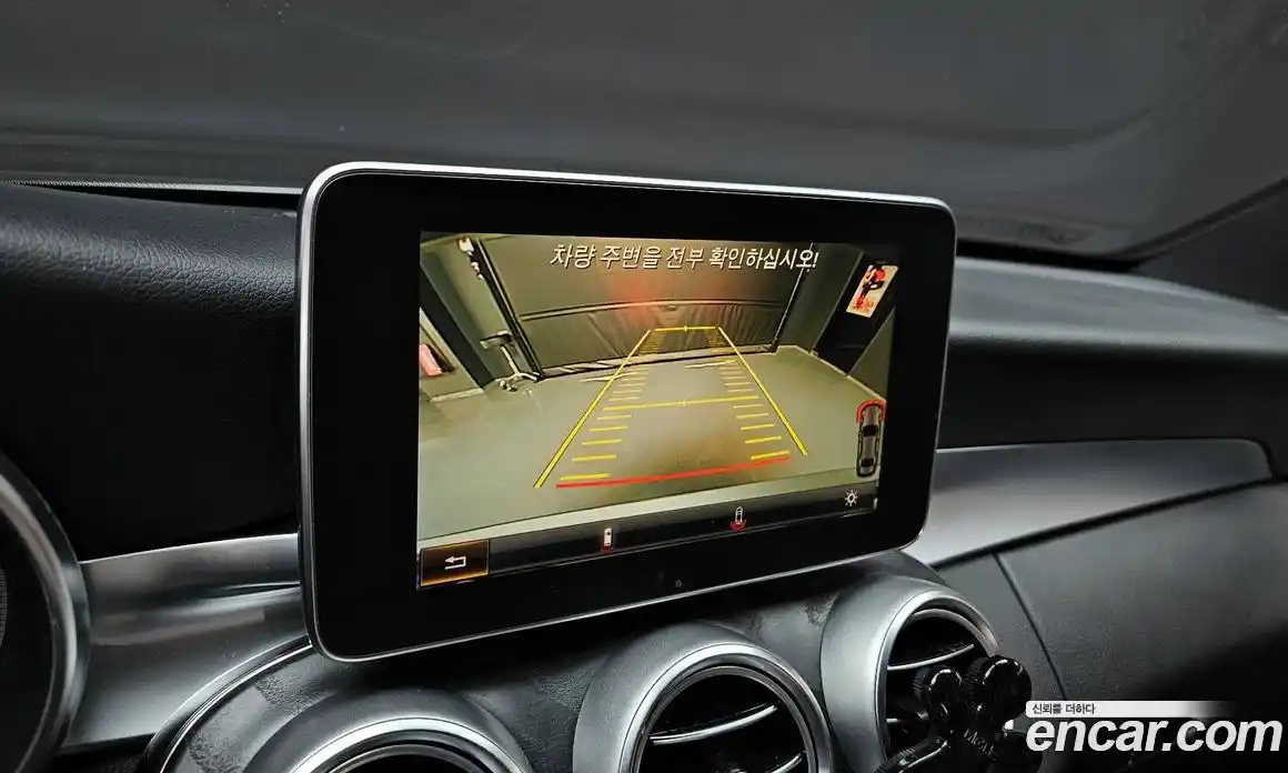 Mercedes-Benz C-Class 2017 2.0 Автомат в Москве № 220577, фото 19