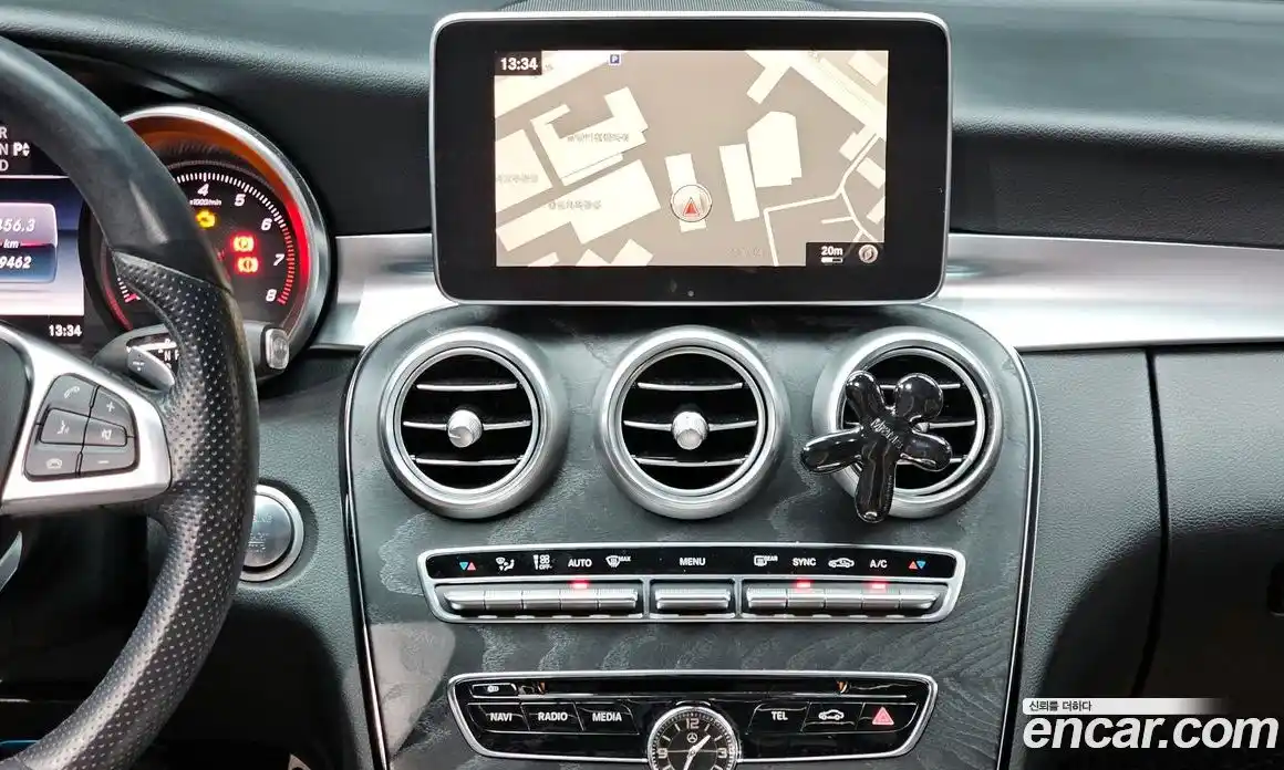 Mercedes-Benz C-Class 2017 2.0 Автомат в Москве № 220577, фото 4