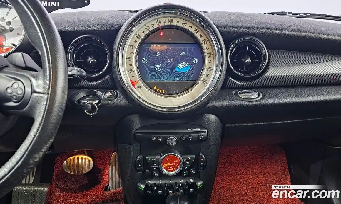 Mini Cooper 2012 1.6 Автомат в Москве № 220739, фото 19