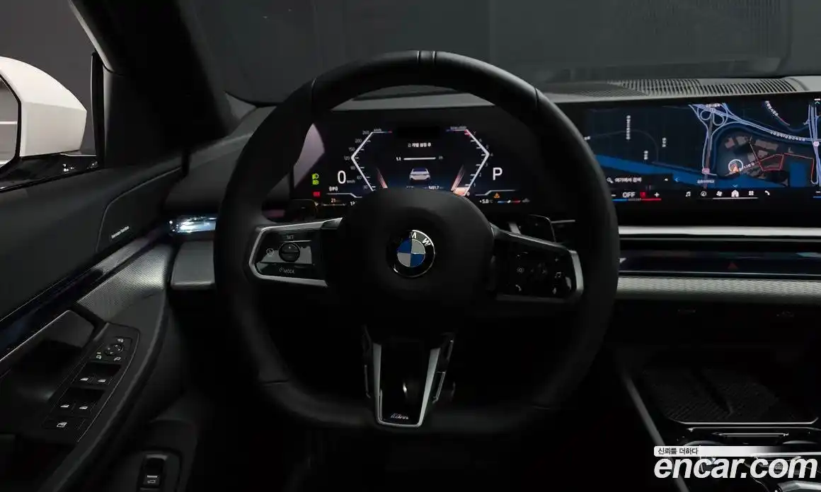 BMW 5-Series 2025 2.0 Автомат в Москве № 227776, фото 1